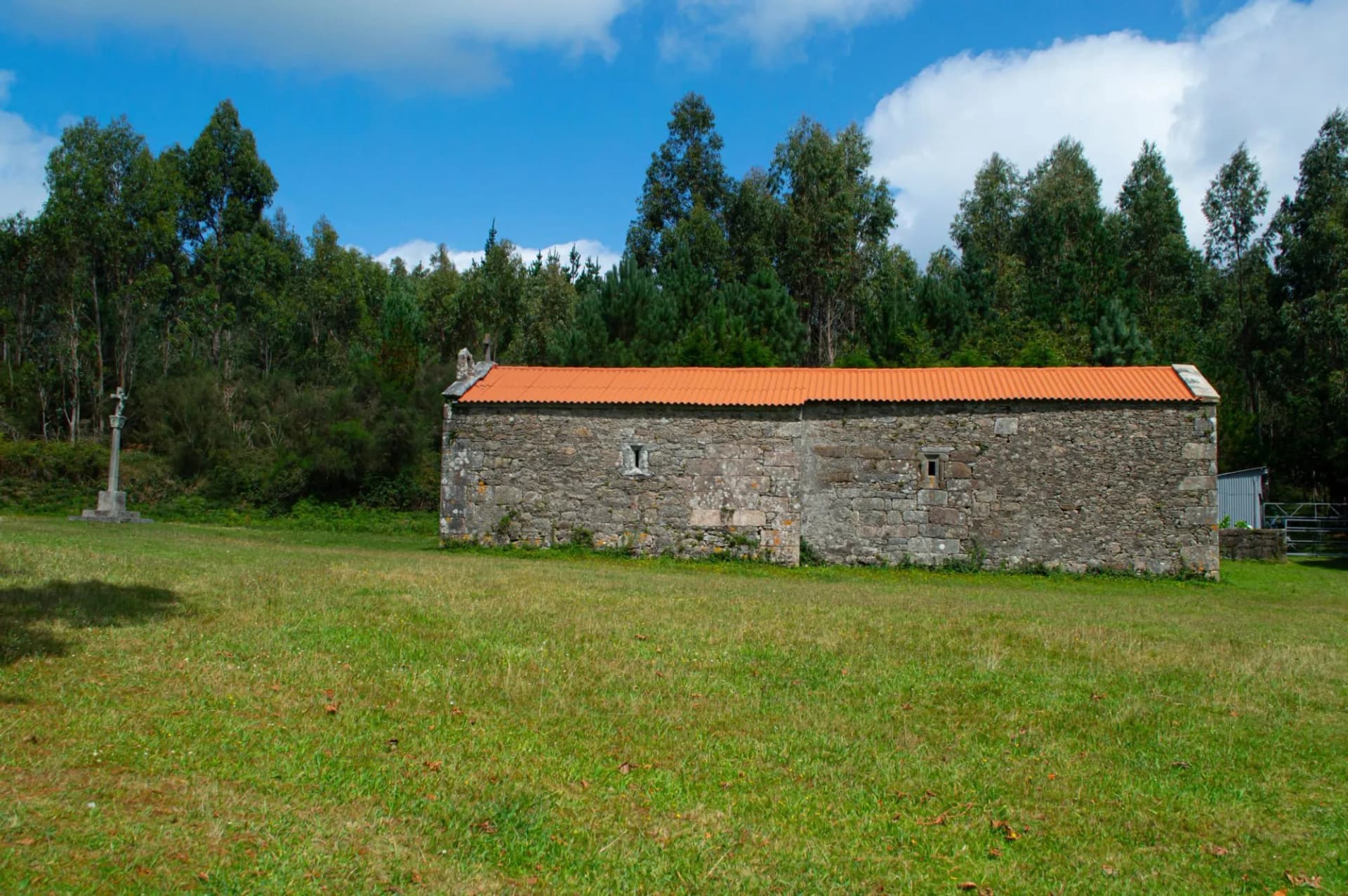 Ermita de San Pedro Mártir. Camino de Santiago. / Hermitage of San Pedro Mártir. Santiago's road. Cee. A Coruña. Galicia