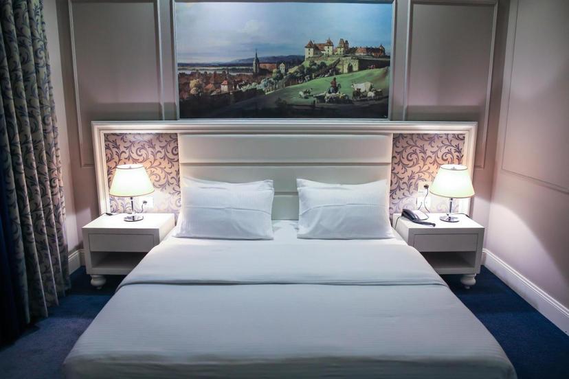 Hotel Monarch image 1