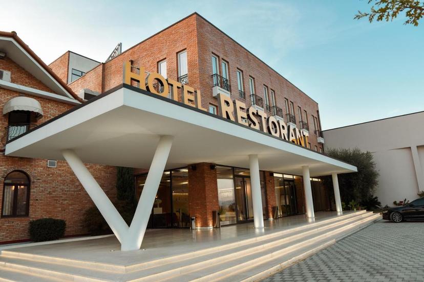 Hotel Albulena image 1