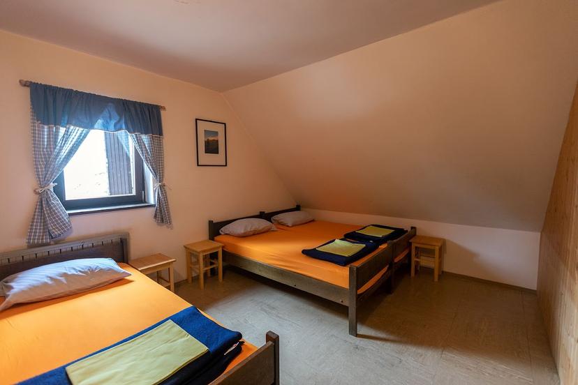 Erjavčeva Hütte image 2