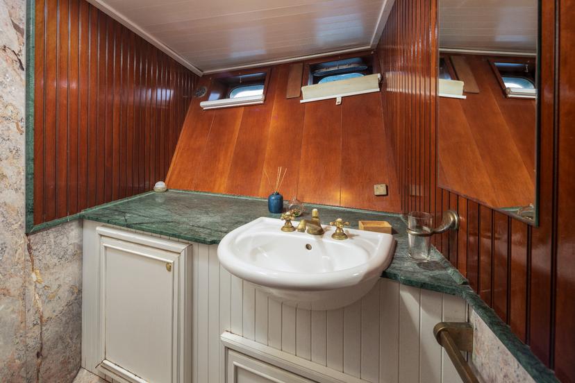 Double Cabin (x5) image 8