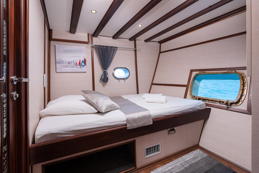 Double Cabin (x8) image 2