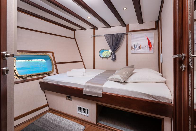 Double Cabin (x8) image 1