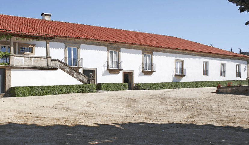 Quinta de Vilarinho de São Romão image 1