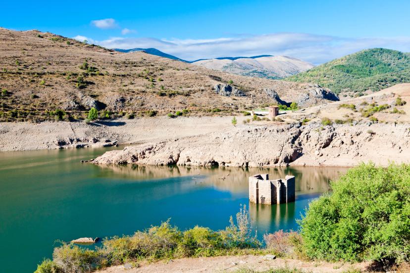 Mansilla Reservoir image 1