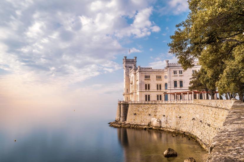 Miramaren linna image 1