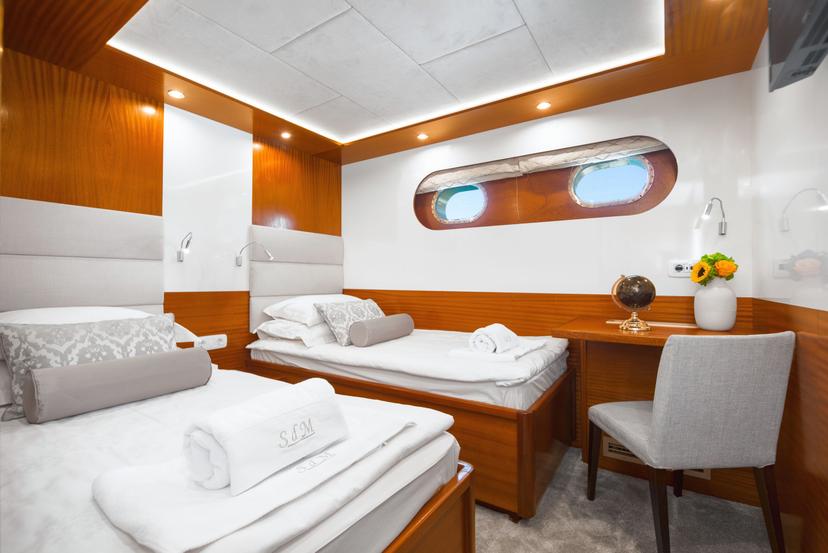 Twin Cabin (x 1) image 2