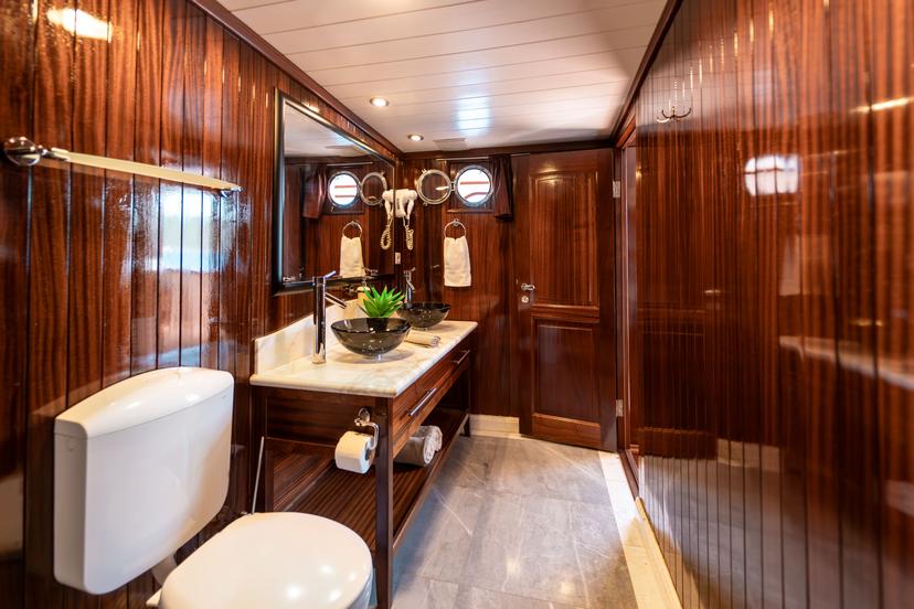 Double Cabin (x6) image 4