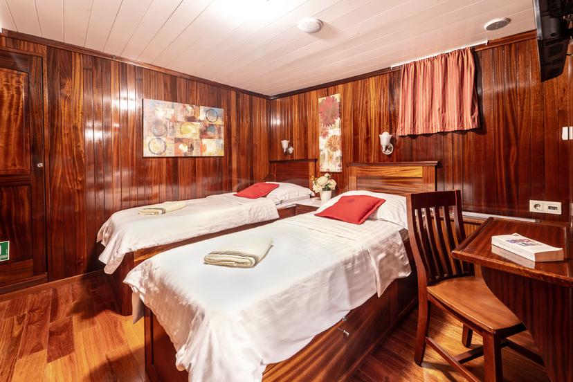 Twin Cabin (x2) image 1