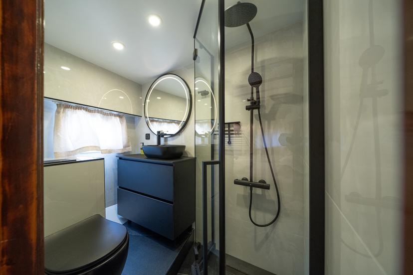 Master Cabin (x1) image 3