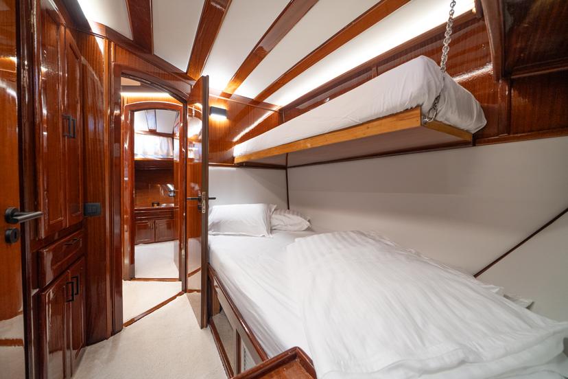 Double Cabin (x3) image 5