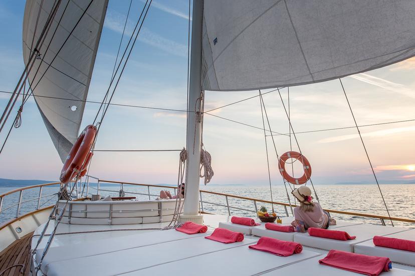 Amenities & Features image 1