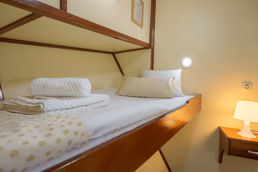 Twin Cabin (x2) image 1