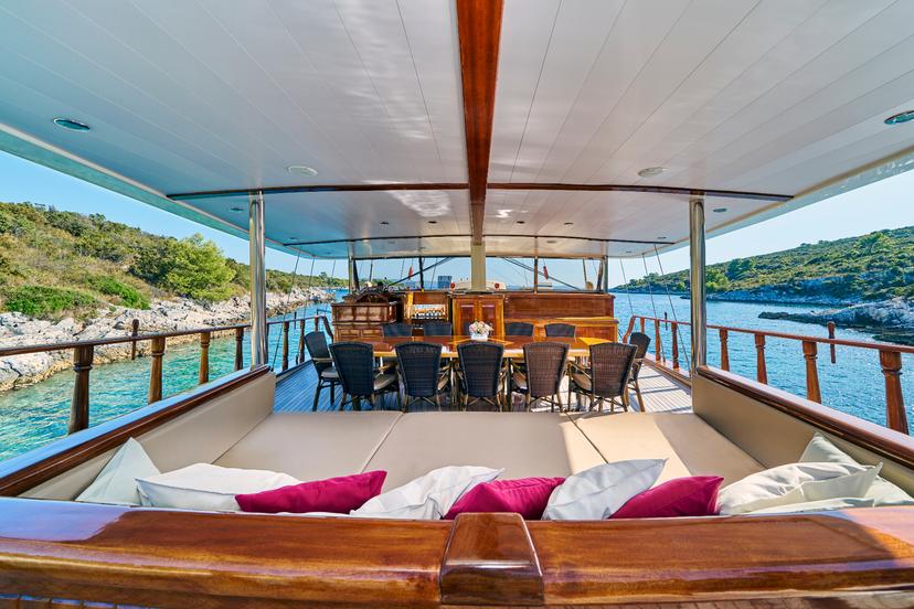 Amenities & Features image 1