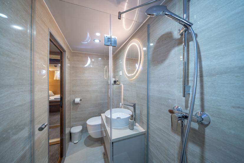 Double Cabin (x2) image 4