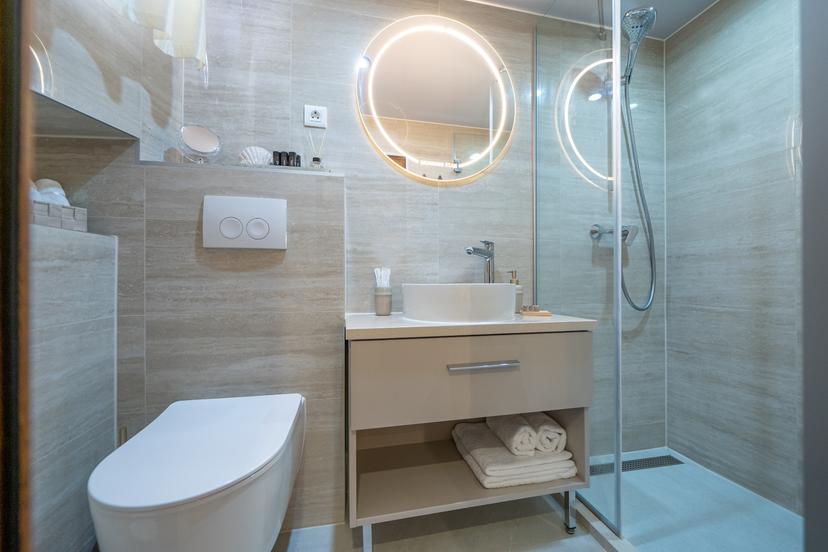 Triple Cabin (x2) image 3