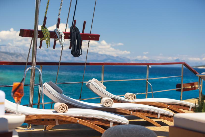 Amenities & Features image 1