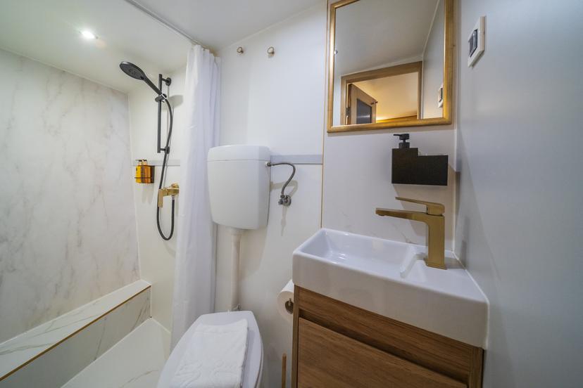 Double Cabin (x8) image 6