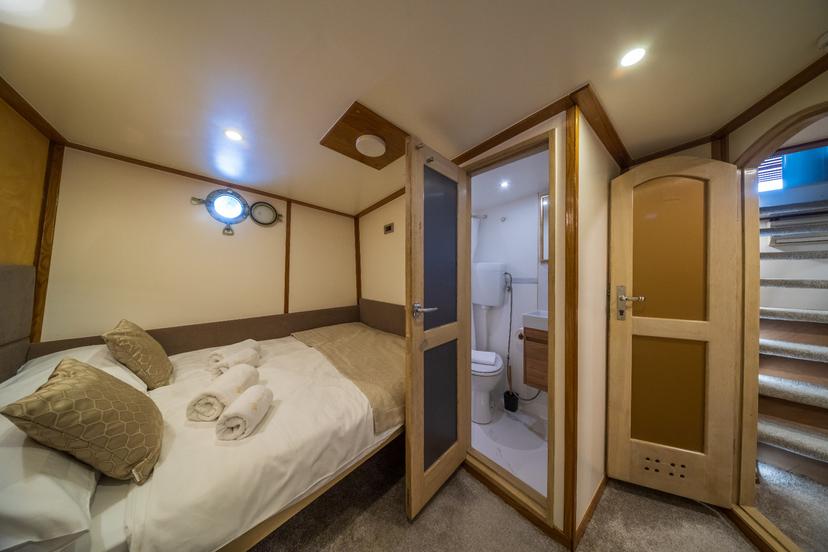 Double Cabin (x8) image 2