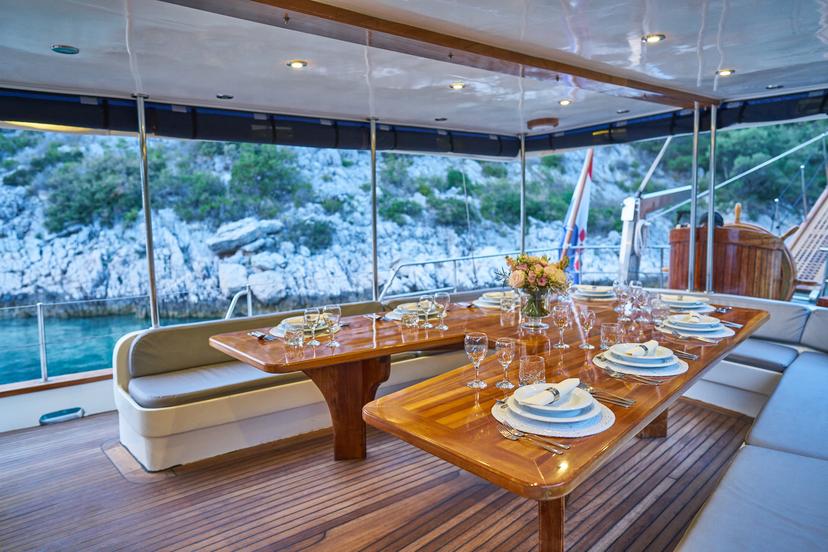 Amenities & Features image 1