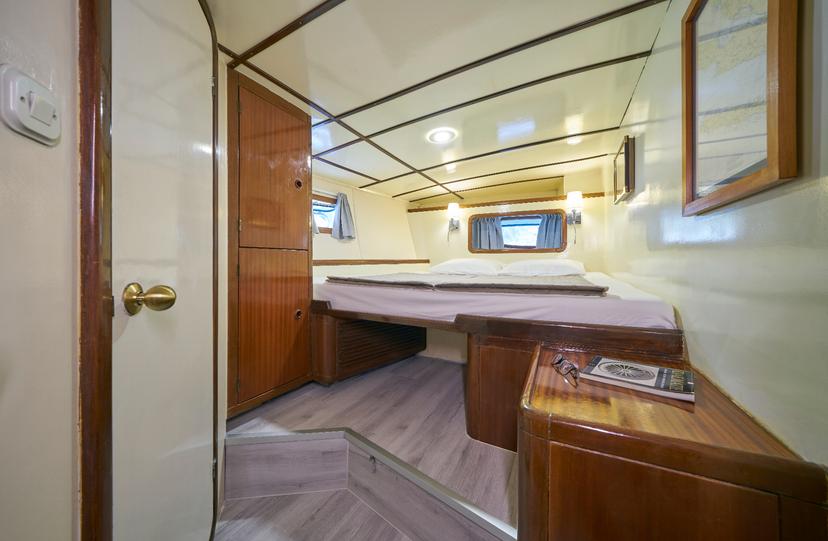 Double Cabin (x4) image 1