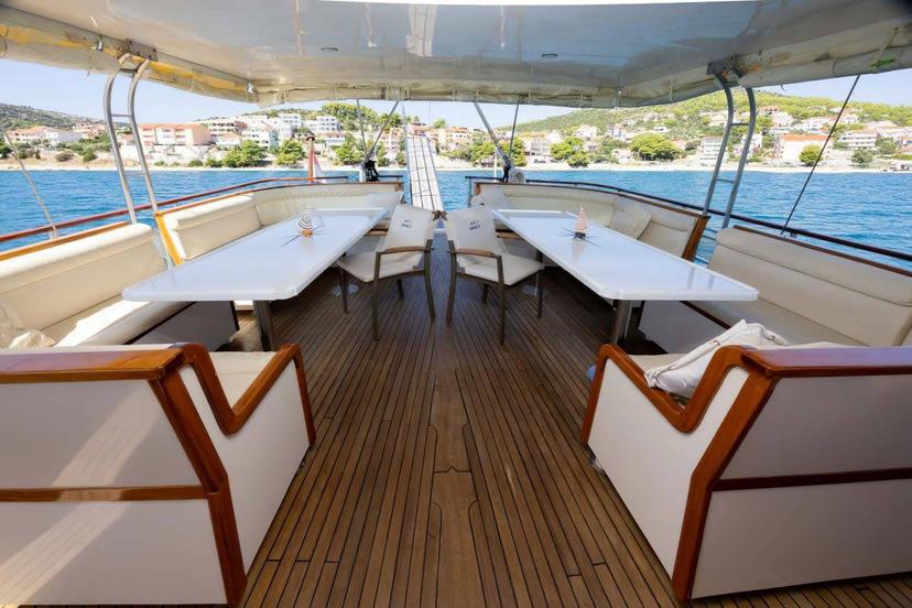 Amenities & Features image 2