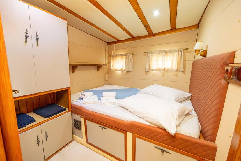 Double Cabin (x4) image 1