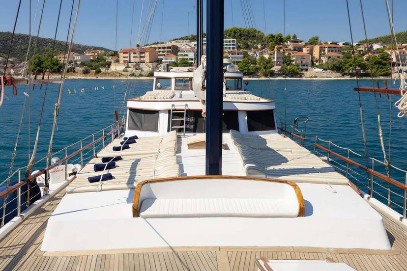 Water Toys & Tenders image 1