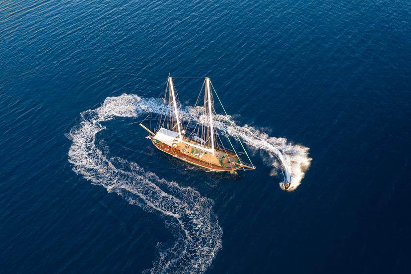 Water Toys & Tenders image 1