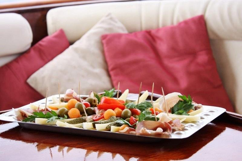 Cuisine Onboard image 1