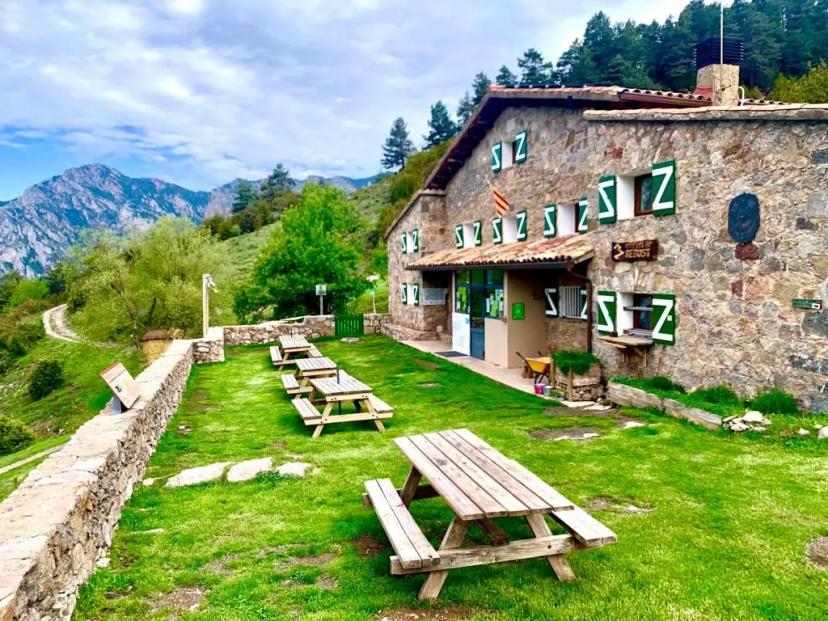 Refugi Rebost image 1