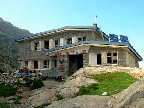 Refugio de Oulèttes image 2