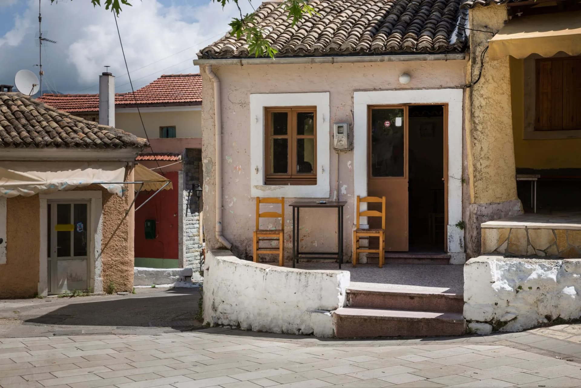 Taverna im Ort Liapades auf Korfu, Griechenland