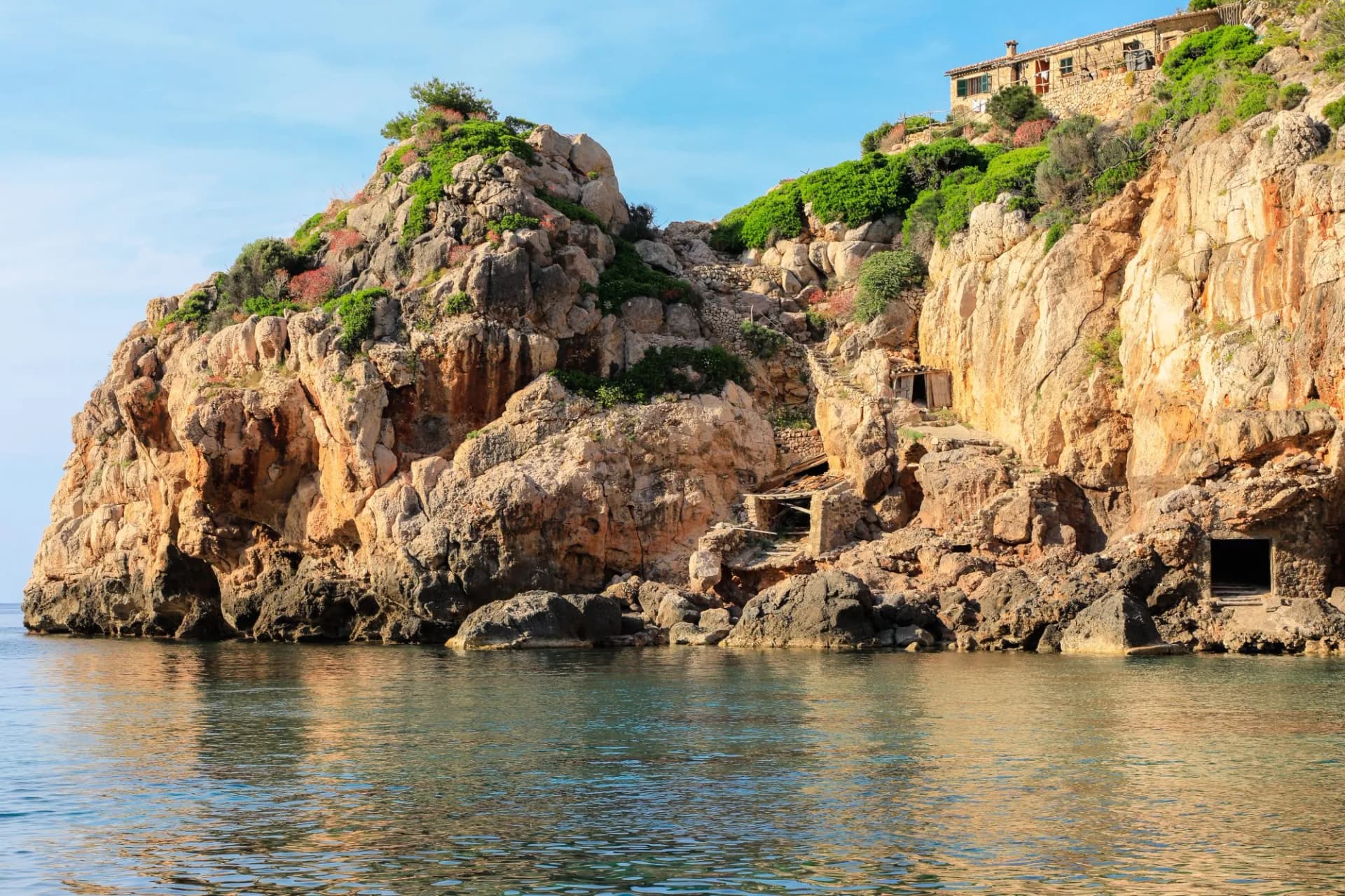 deia cliffs tramuntana