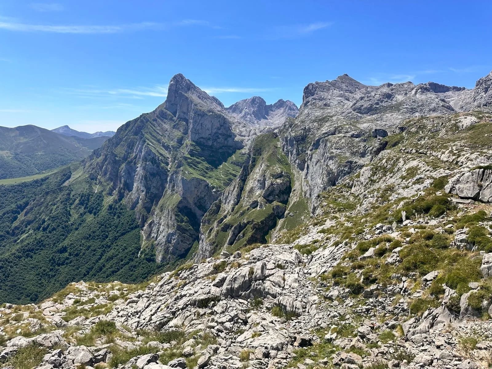 rocky terrain toward fuente de