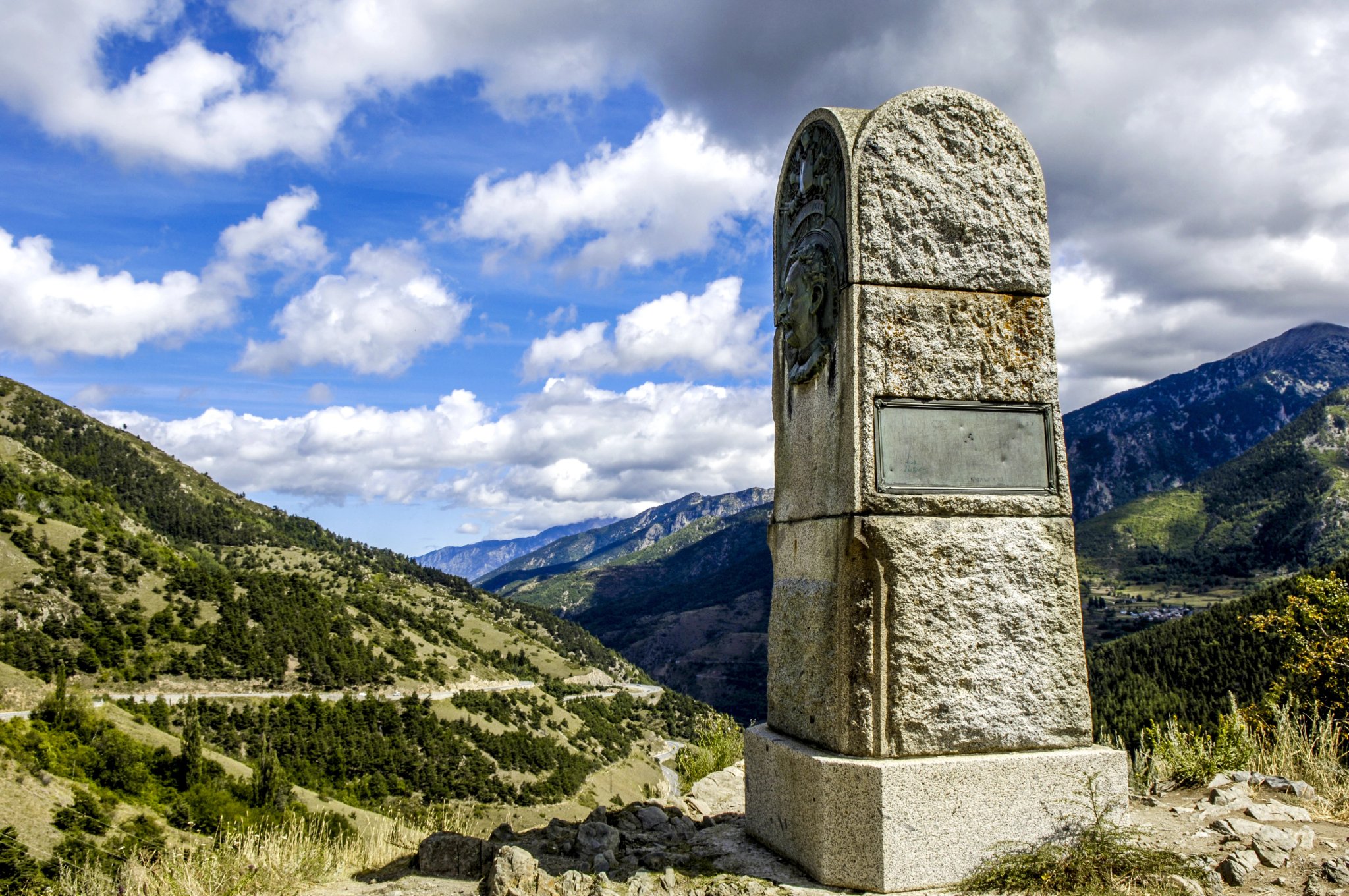 Pyreneeën, gedenksteen, Frankrijk