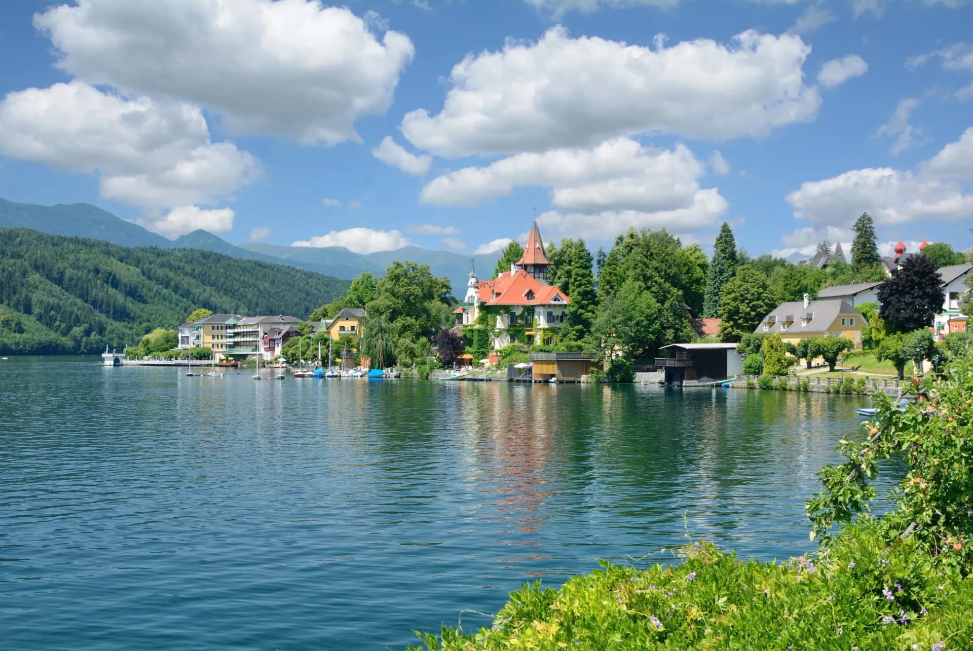der Urlaubsort Millstatt am See am Millstätter See in Kärnten,Österreich