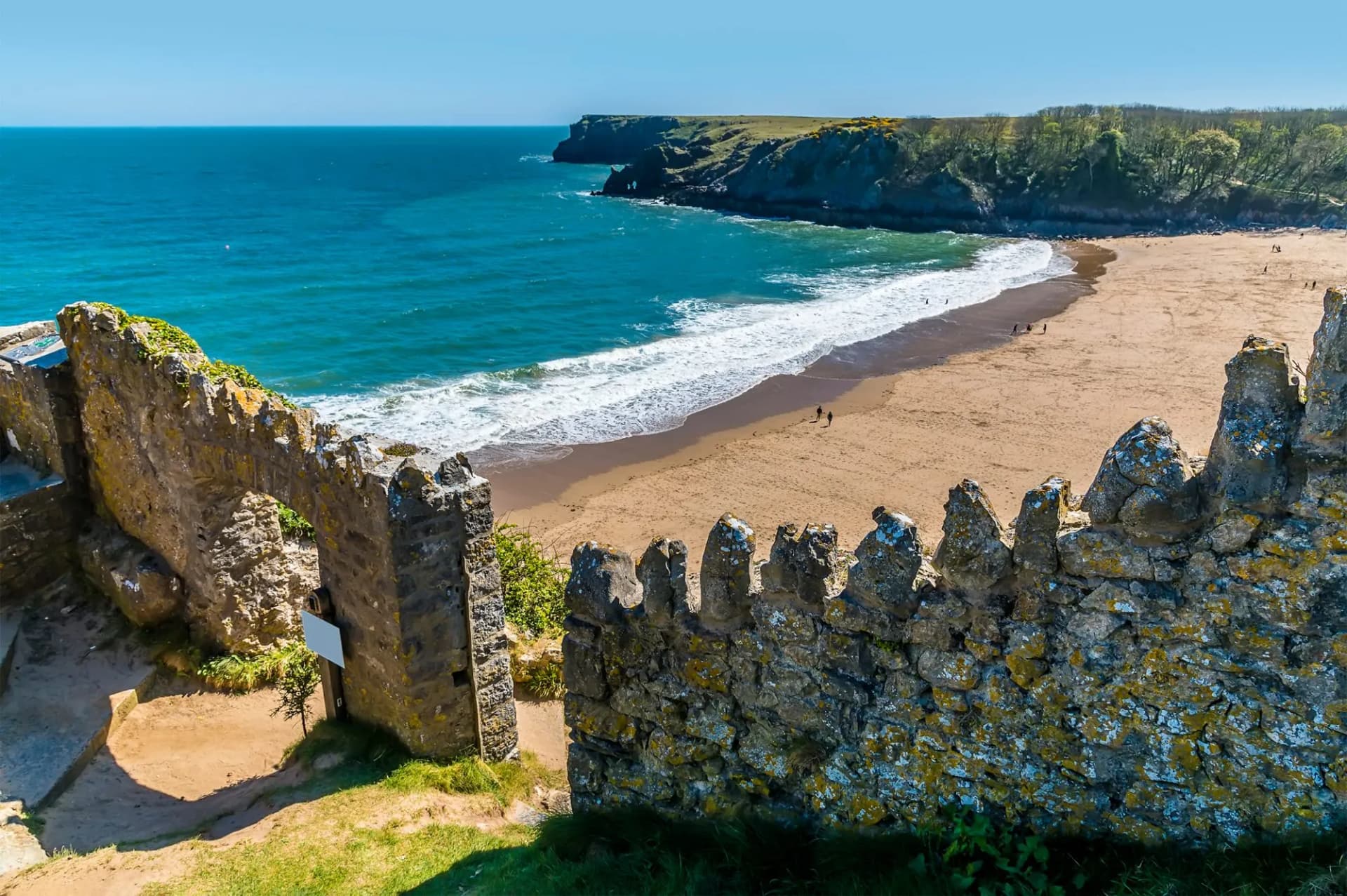 A view of the entrance to the path down to Barafundle Bay along the Pembrokeshire coast, South Wales in springtime