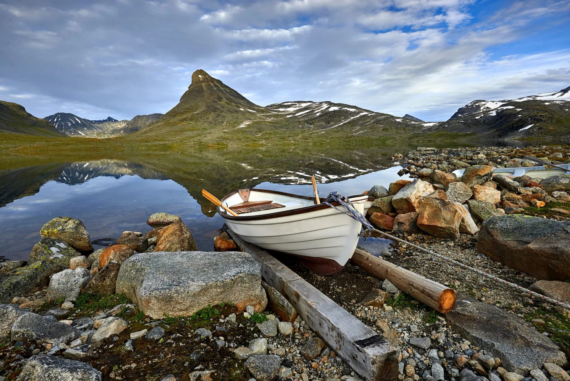 Leirvassbu, Jotunheimen National Park, Norway, In the depths of a mountain visible Kyrkja